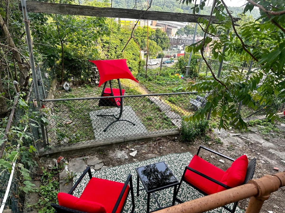 10-a Diamond In Yonkers, Ny Homestay Yonkers